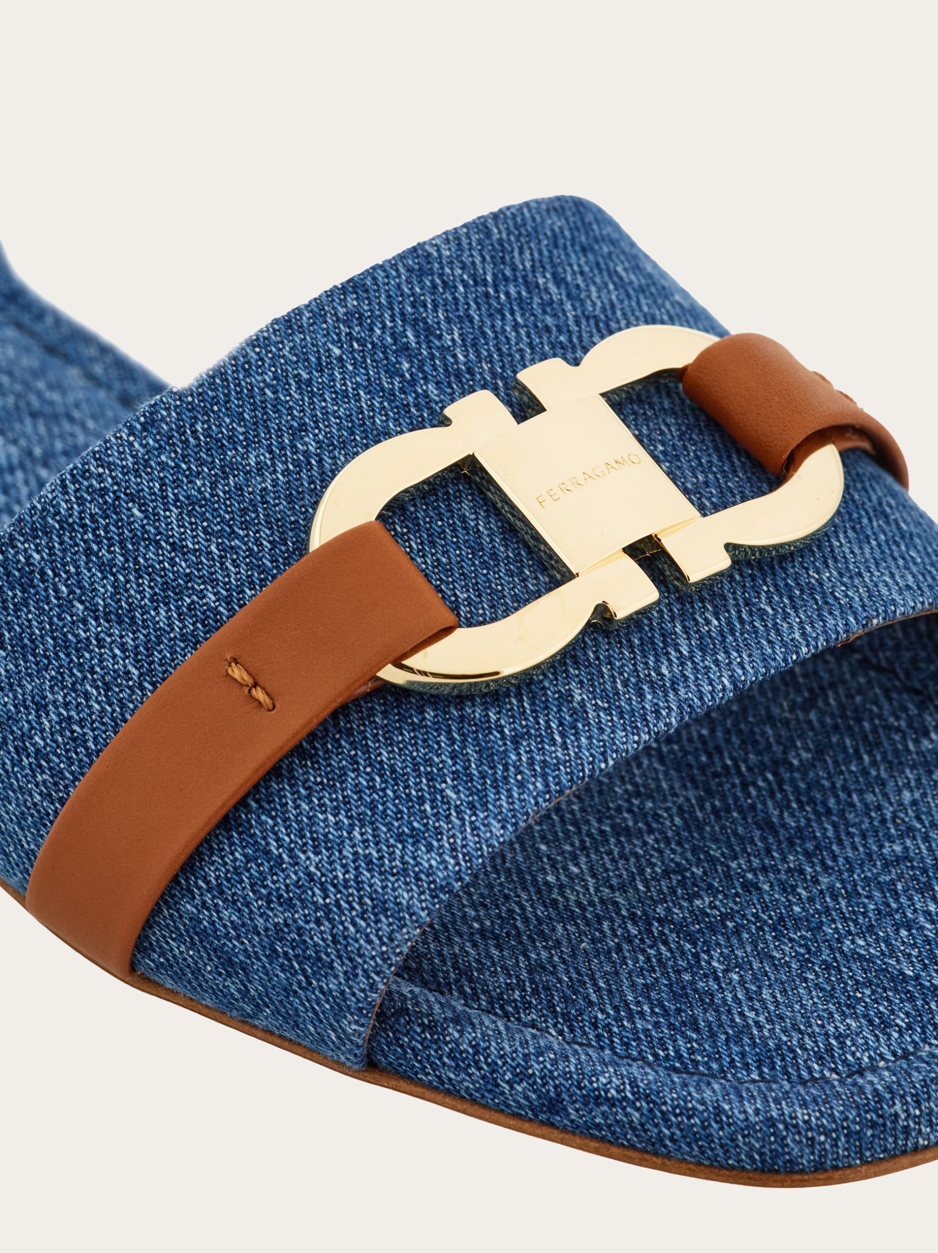 Ferragamo Flat slide with Gancini ornament - Image 4